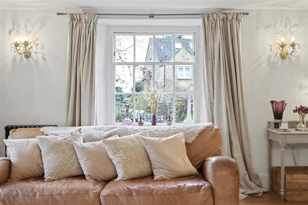 Sitting Room 3.jpg