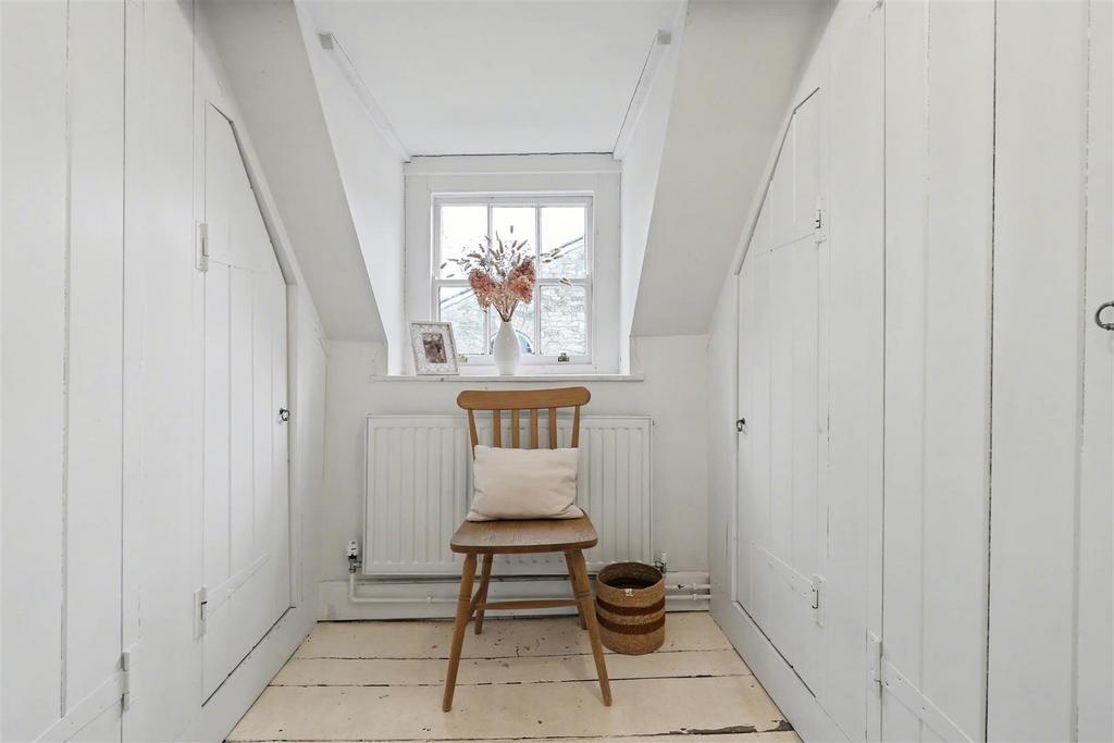 Dressing Area.jpg