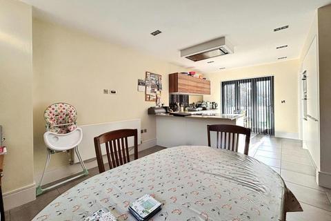 undefined, The Gables, Cheltenham, Gloucestershire