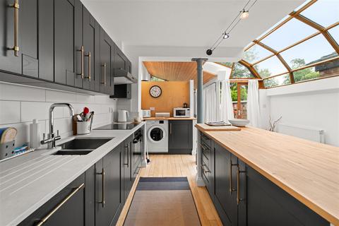 2 bedroom terraced house for sale, Church Lane, Sale