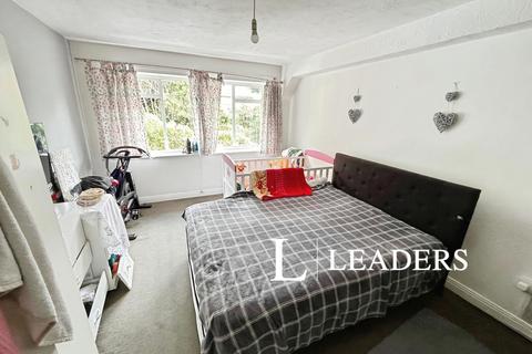 2 bedroom flat to rent, Woodland Parade, Hove, East Sussex, BN3
