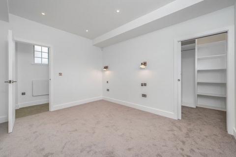 1 bedroom detached house for sale, Oxhey Hall Farm, Watford WD19