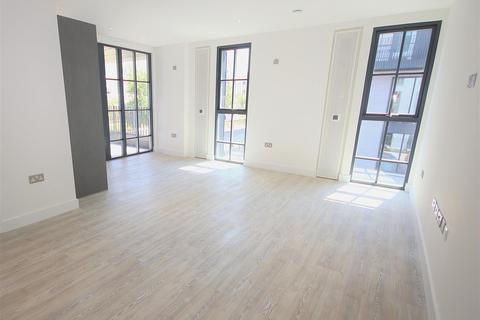 2 bedroom apartment to rent, Turing Way, Cambridge CB3