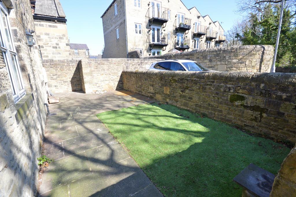 26 Wesley Place, Steeton (9).JPG