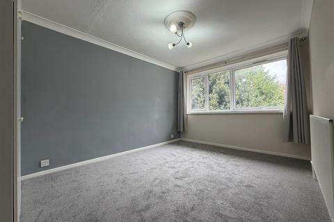 undefined, Navarre Gardens, Romford