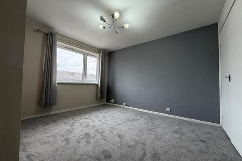 undefined, Navarre Gardens, Romford