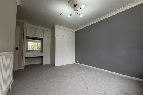 undefined, Navarre Gardens, Romford