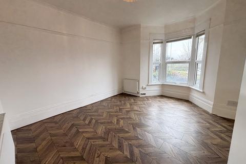1 bedroom flat to rent, Hollybush Hill, London, E11