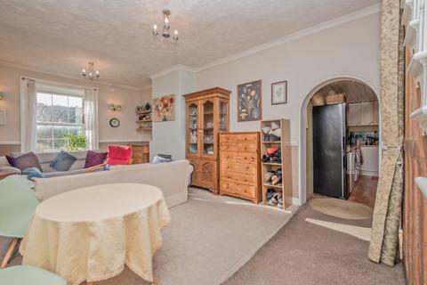3 bedroom terraced house for sale, Tofts Road, Cleckheaton, BD19