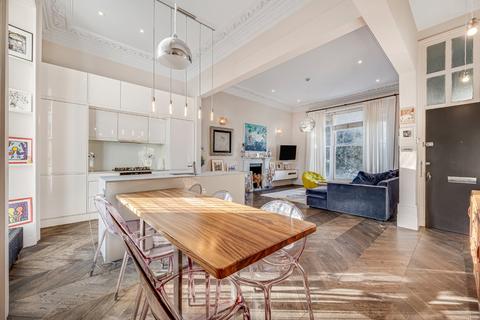2 bedroom flat for sale, Priory Road, South Hampstead, London, NW6
