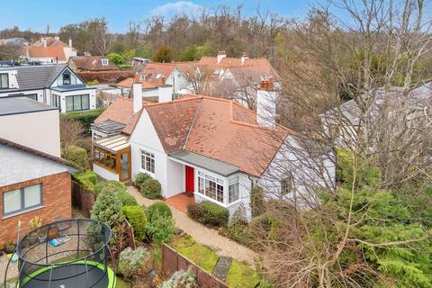 3 bedroom detached bungalow for sale, Allermuir Road, Colinton, Edinburgh, EH13 0HE