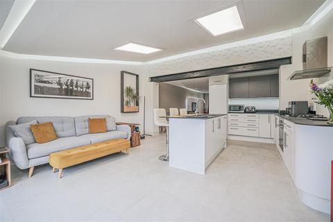 3 bedroom end of terrace house for sale, Kimpton Close, Hemel Hempstead, HP2