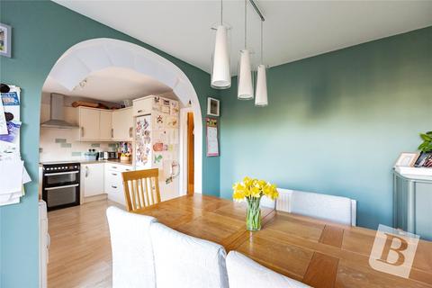 4 bedroom semi-detached house for sale, Station Approach, South Woodham Ferrers, Chelmsford, Essex, CM3