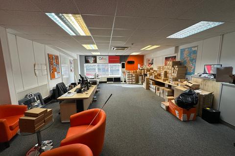 Warehouse to rent, Packet Boat Ln Uxbridge UB8 2JP