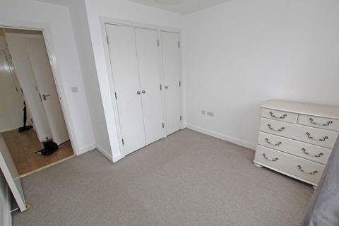 undefined, Langhorn Drive, Twickenham TW2