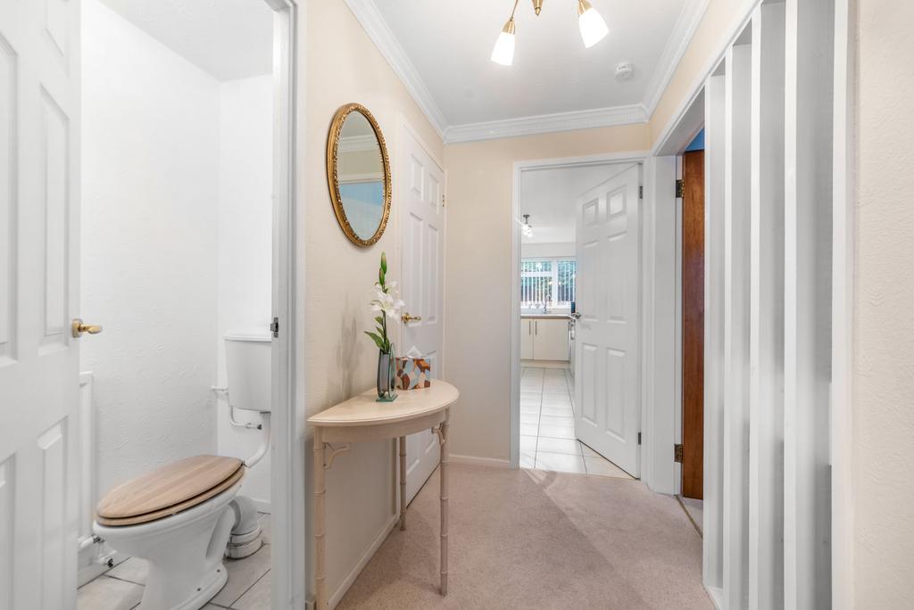 Hall/WC