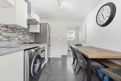 2 bedroom terraced house for sale, Tonbridge Drive, Basildon SS15