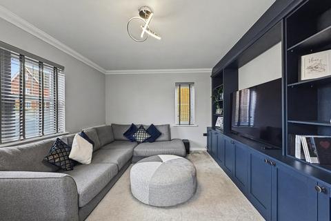 4 bedroom detached house for sale, Redwing Drive, Stowmarket, IP14
