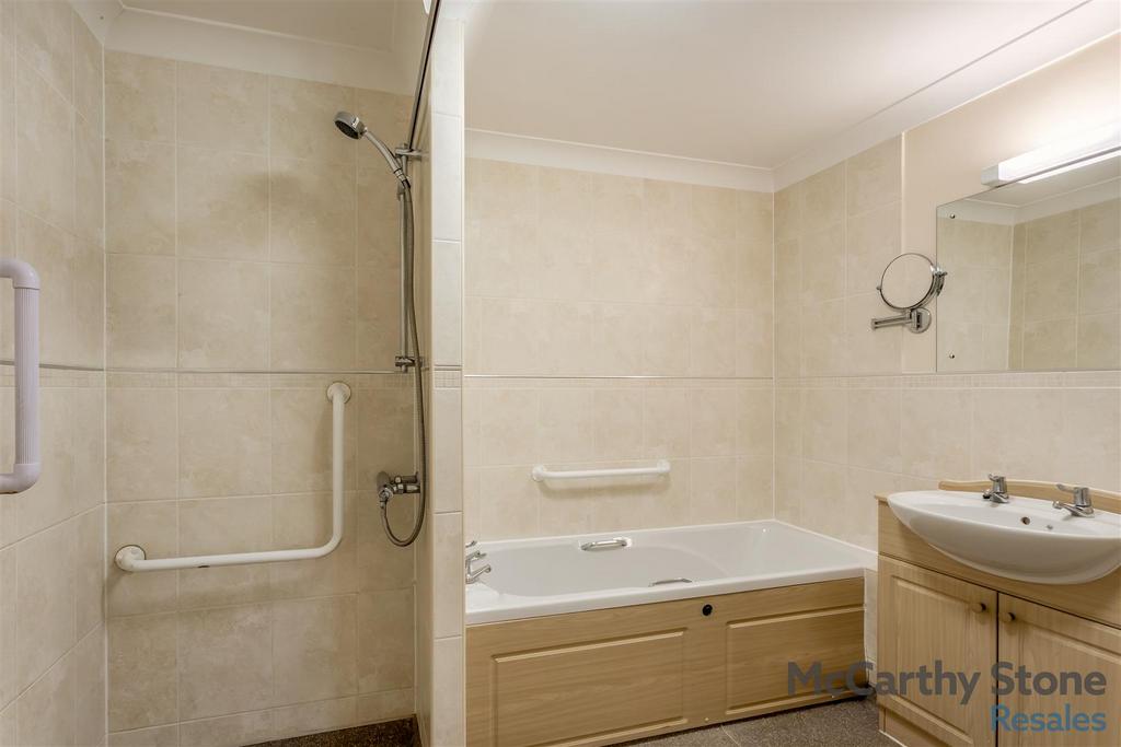 8679281-interior04.jpg