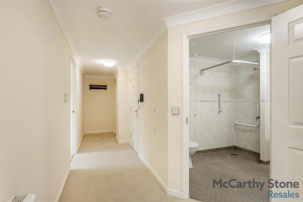 8679281-interior05.jpg