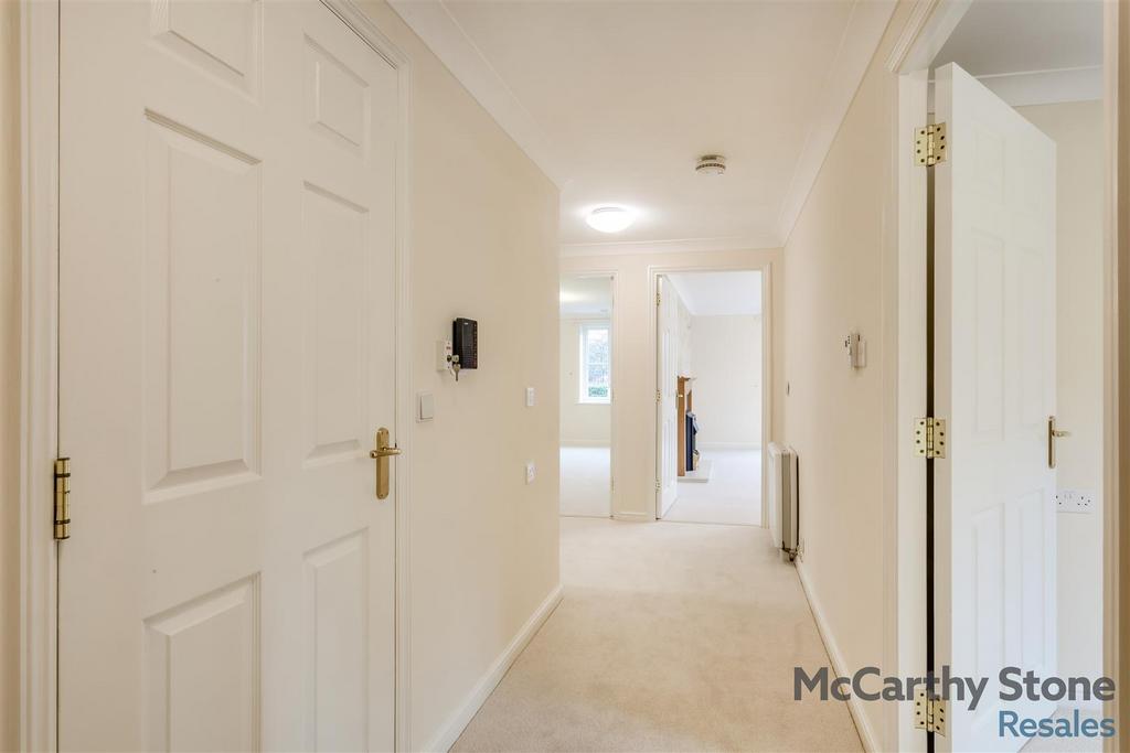 8679281-interior07.jpg