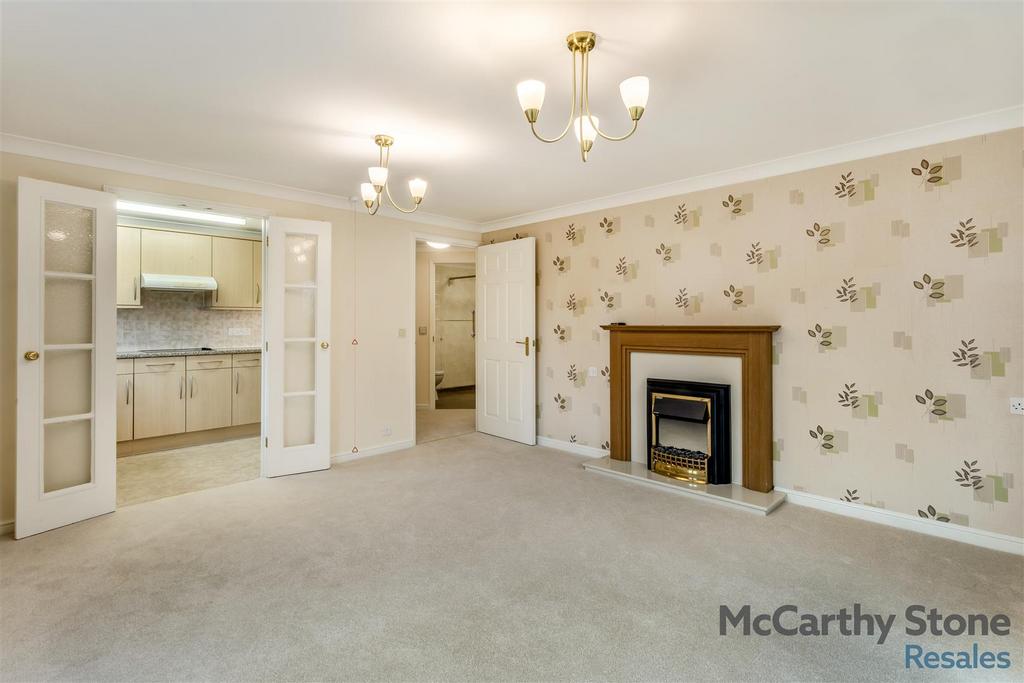 8679281-interior11.jpg