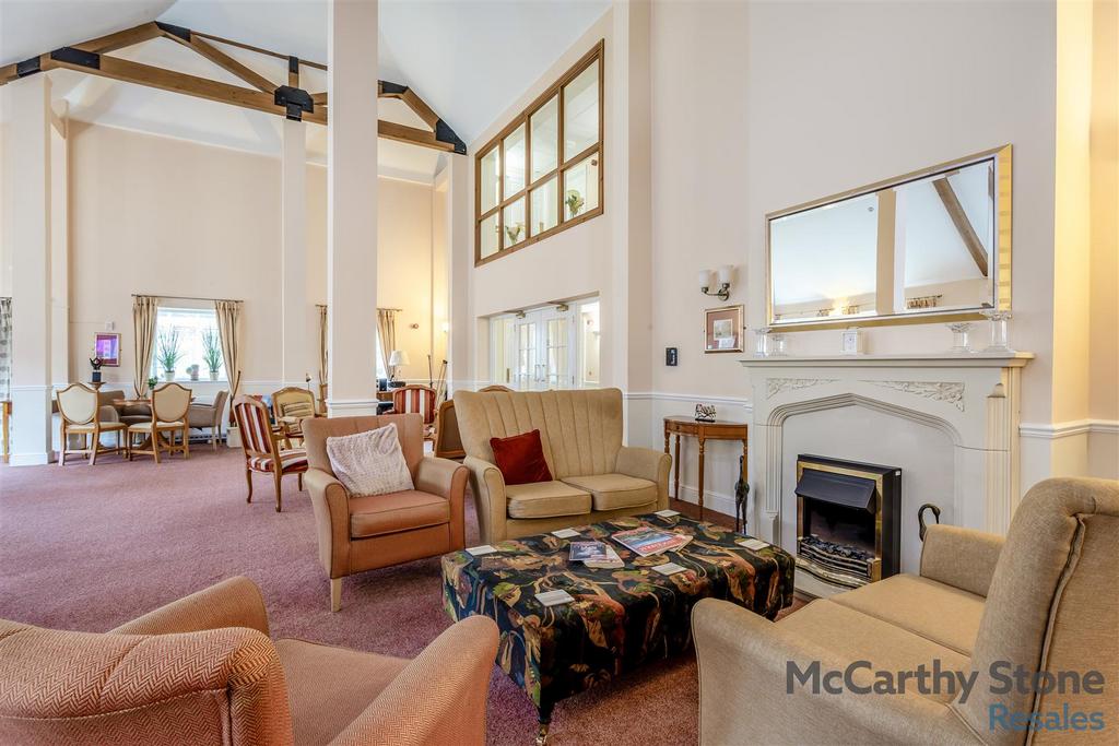 8679281-interior21.jpg