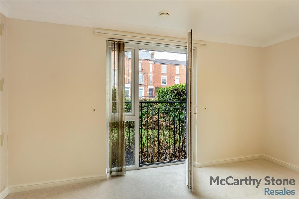 8679281-interior15.jpg
