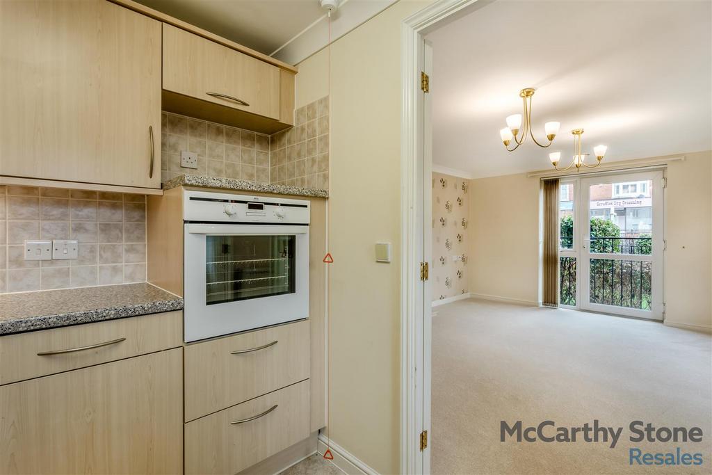 8679281-interior14.jpg