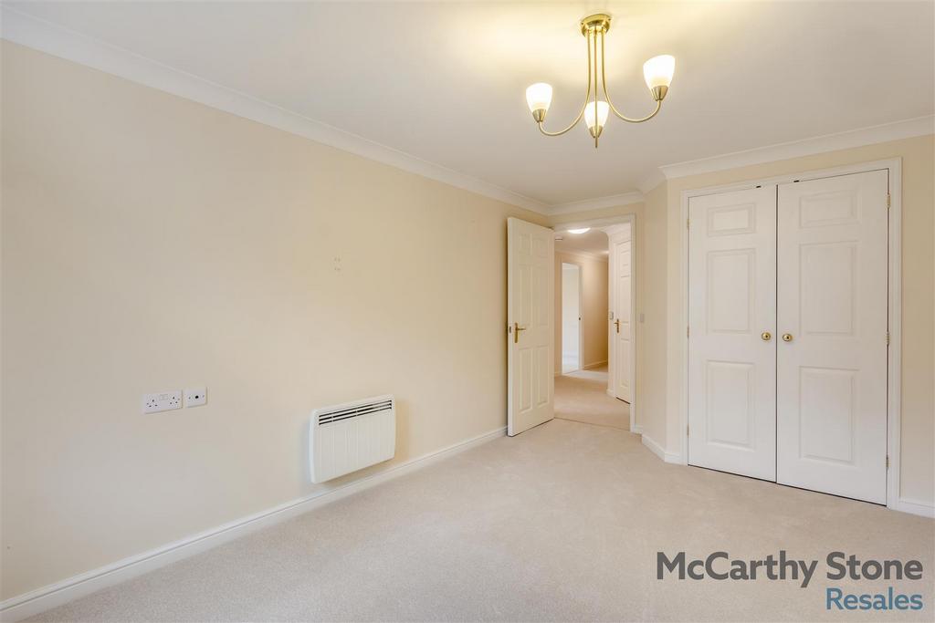 8679281-interior02.jpg