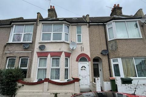 1 bedroom flat for sale, 183B Charlemont Road, East Ham, London, E6 6AG