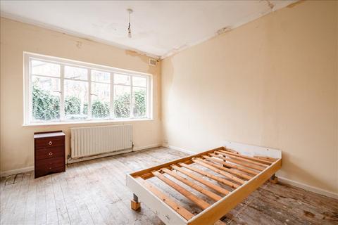 undefined, Clissold Crescent, Stoke Newington, N16