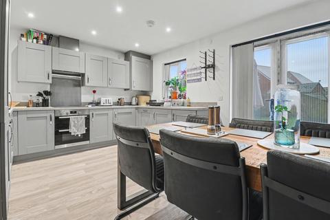2 bedroom semi-detached house for sale, St. Swithun Wells Way, Eastleigh SO50
