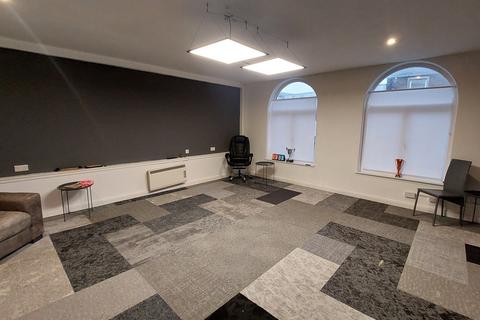 Office to rent, 136-138 High St Dundee DD2 3BZ