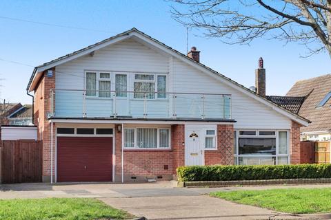 3 bedroom detached house for sale, Maplin Way, Thorpe Bay SS1