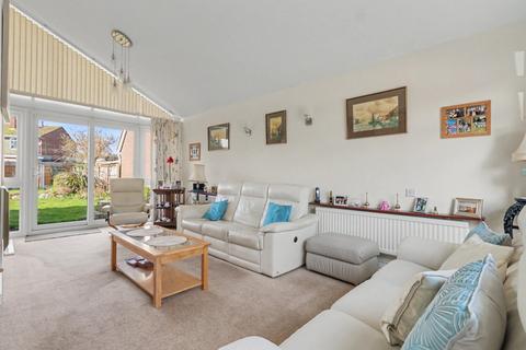 3 bedroom detached house for sale, Maplin Way, Thorpe Bay SS1