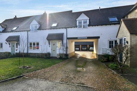 undefined, Squires Court, Bretforton, WR11 7QD