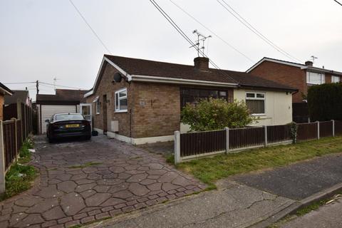 2 bedroom bungalow to rent, Newlands Road, Canvey Island, Essex, SS8