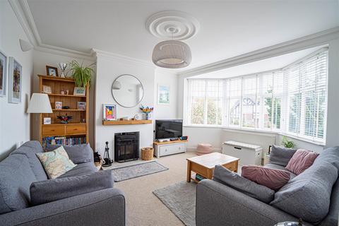 3 bedroom detached house for sale, Elphinstone Road, Hastings