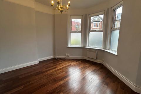 2 bedroom apartment to rent, Elmcourt Road, West Norwood, London, SE27