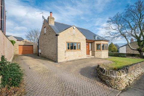 3 bedroom detached house for sale, Huddersfield Road, Skelmanthorpe, HD8