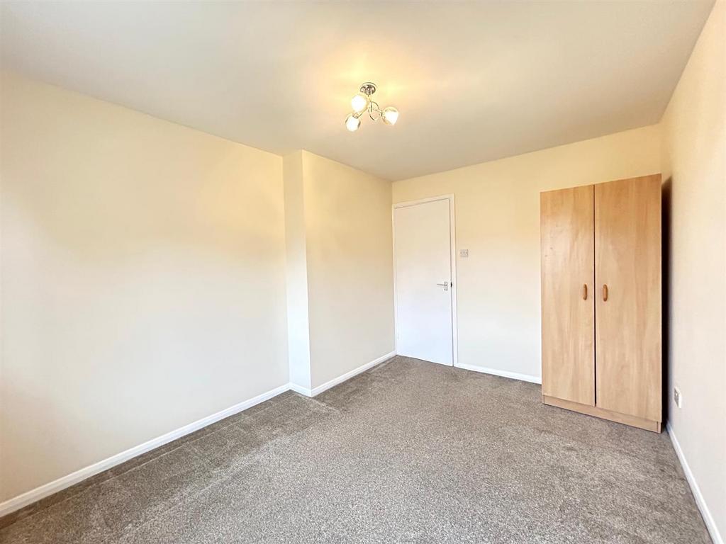 Bedroom 1.jpeg