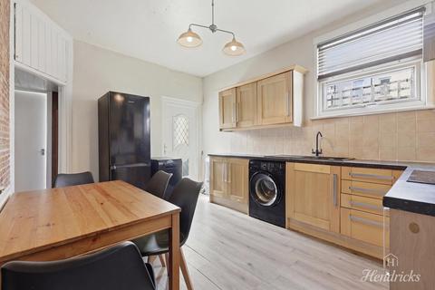 undefined, Fairfax Drive, Westcliff-on-sea, SS0 9
