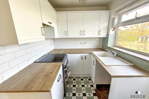 2 bedroom bungalow for sale, Bailey Crescent, Eastbourne BN22