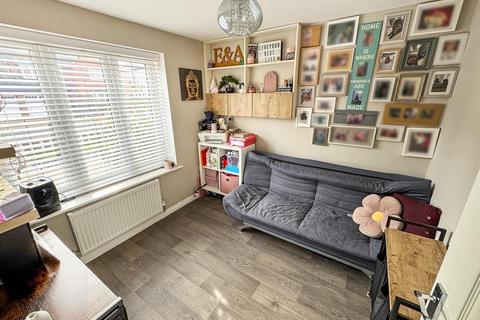 4 bedroom detached house for sale, Hobby Drive, Corby NN17