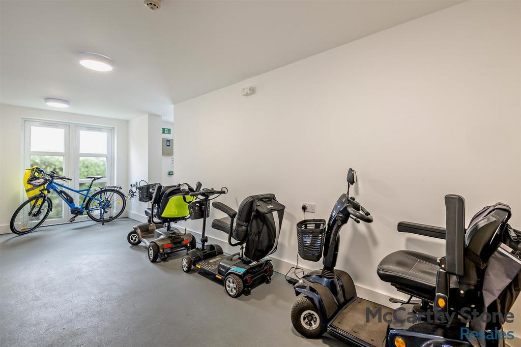 8677283-interior18-800.jpg