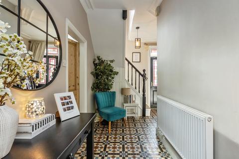3 bedroom semi-detached house for sale, Elm Drive, NOTTINGHAM, Nottinghamshire, NG4