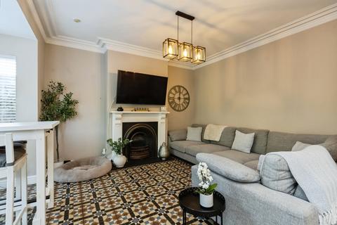 3 bedroom semi-detached house for sale, Elm Drive, NOTTINGHAM, Nottinghamshire, NG4