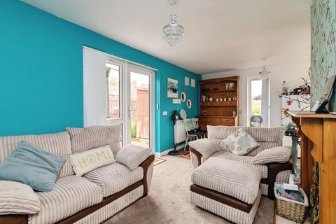 2 bedroom bungalow for sale, Brierley Green, Netherfield, Nottingham, Nottinghamshire, NG4