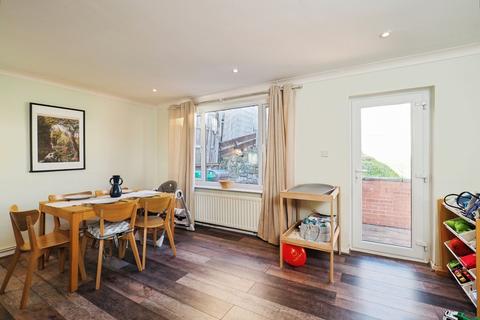 3 bedroom semi-detached house for sale, Mays Avenue, NOTTINGHAM, Nottinghamshire, NG4
